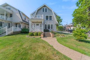 featured image of 16800 Delaware Ave #1