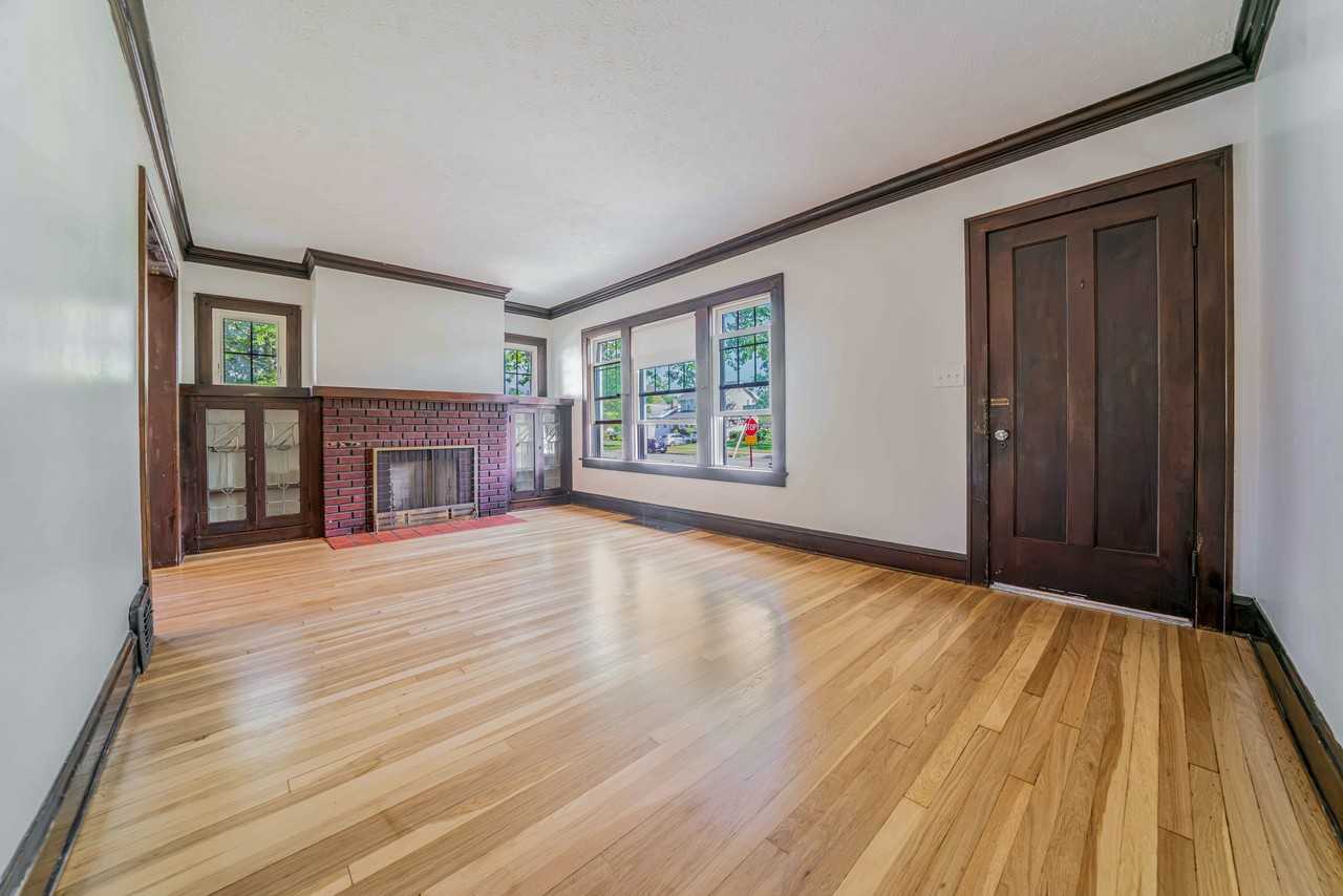 16800 Delaware Ave #1 - Photo 6 of 20