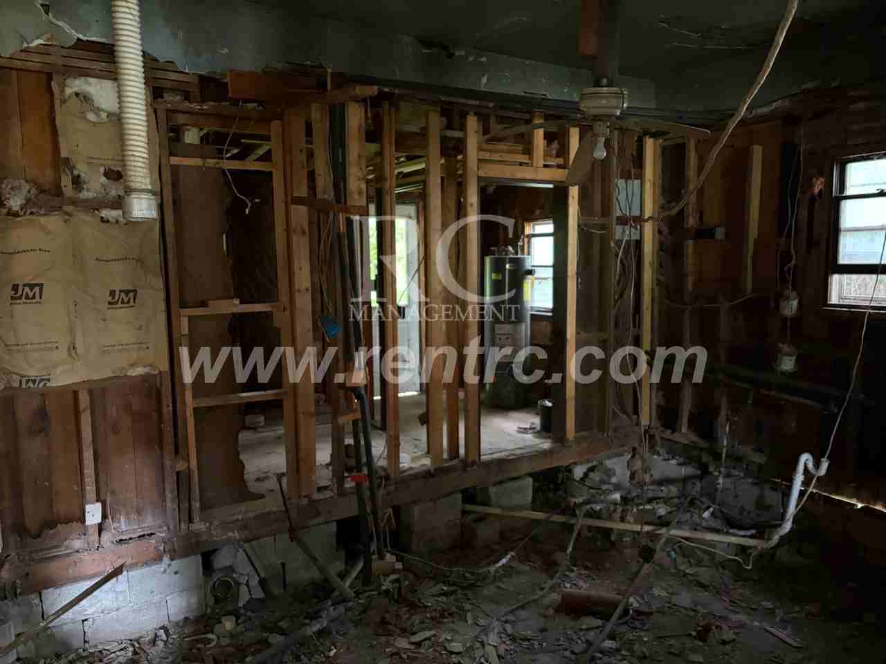 102 S New St #NA - Photo 2 of 7