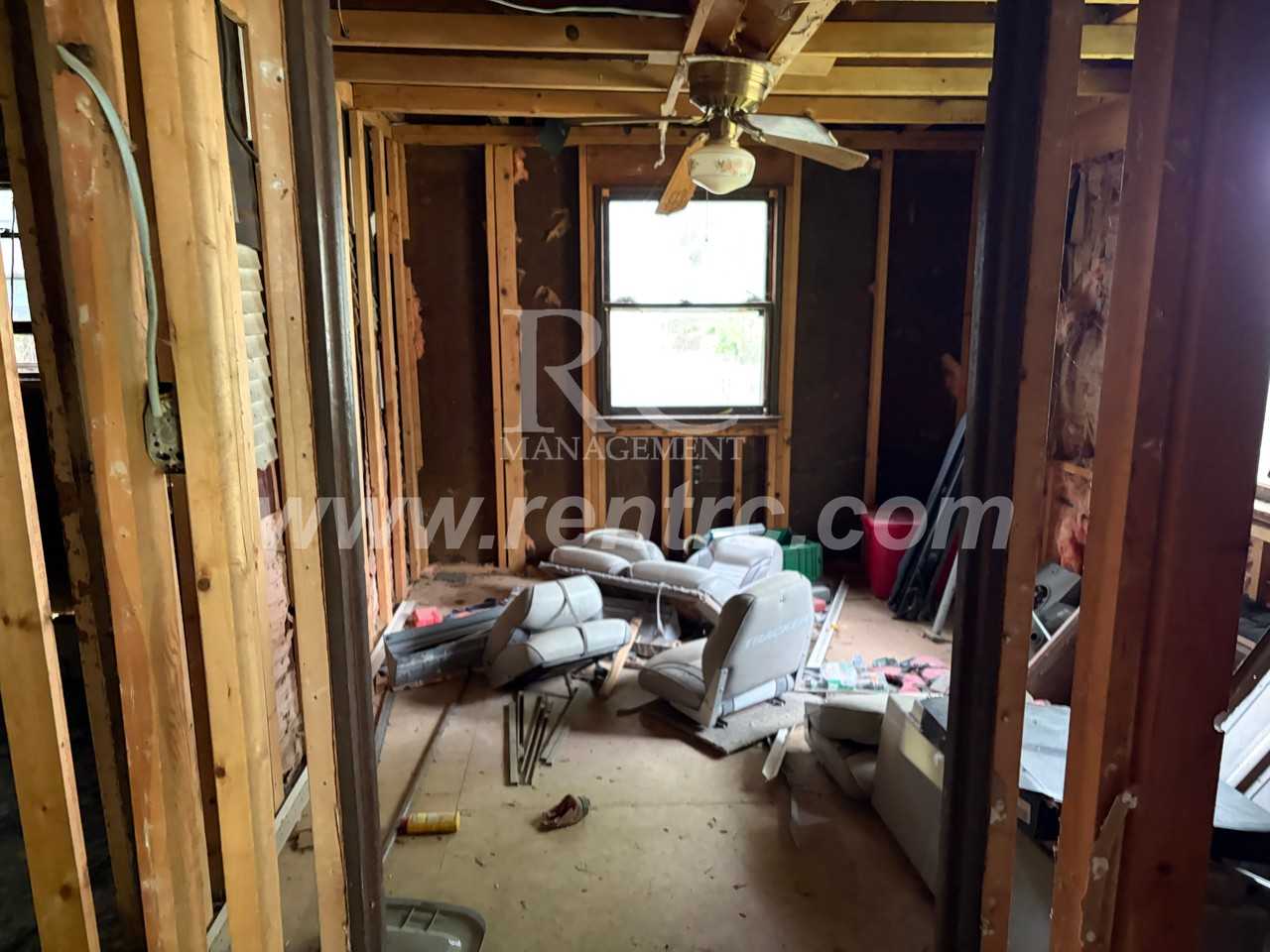 102 S New St #NA - Photo 3 of 7