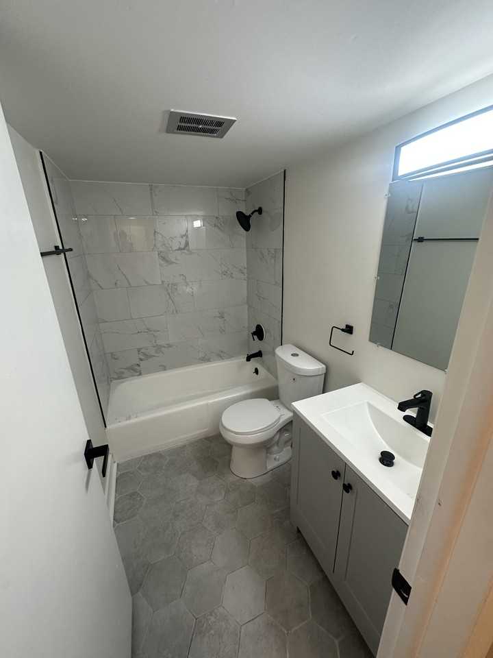 9613 1/2 Farmer Dr #2 - Photo 3 of 6