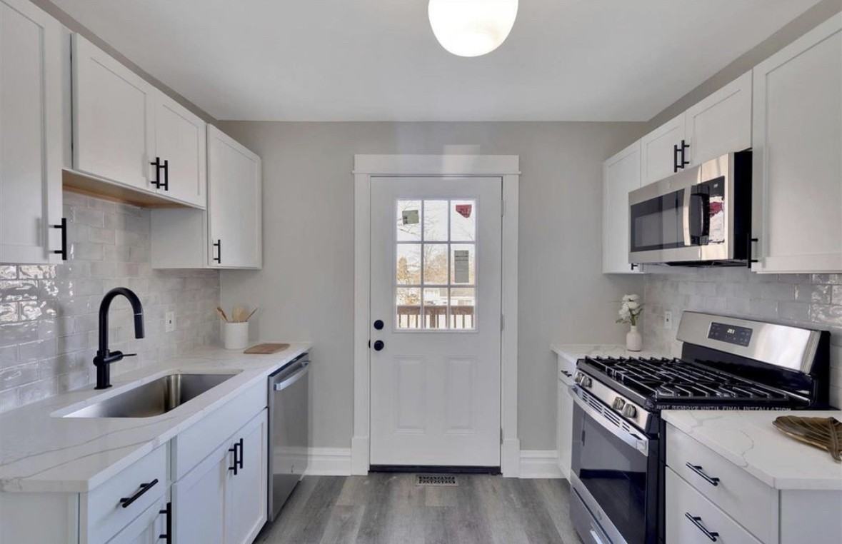 215 Monica Dr #NA - Photo 6 of 19