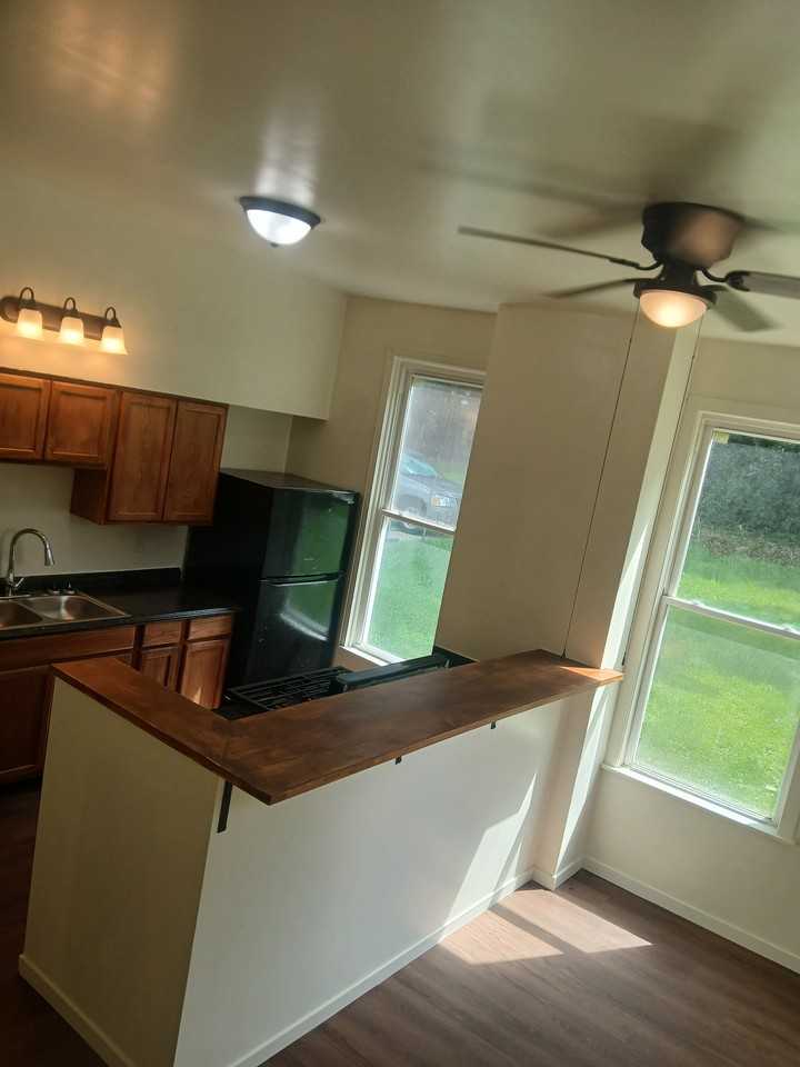 1240 Sunset Ave #1 - Photo 3 of 8