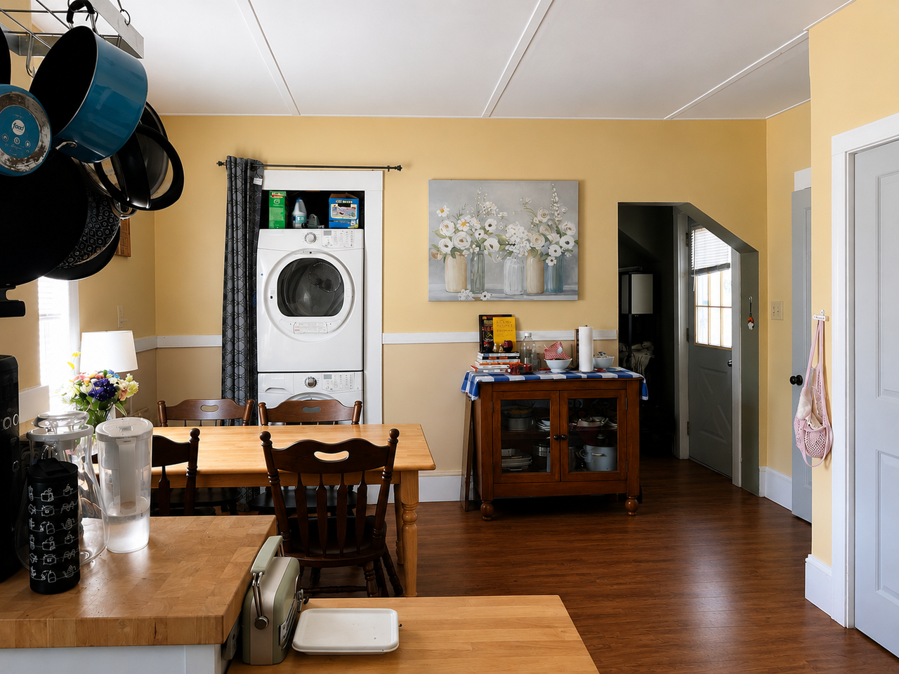18 1st St #2 - Photo 3 of 14
