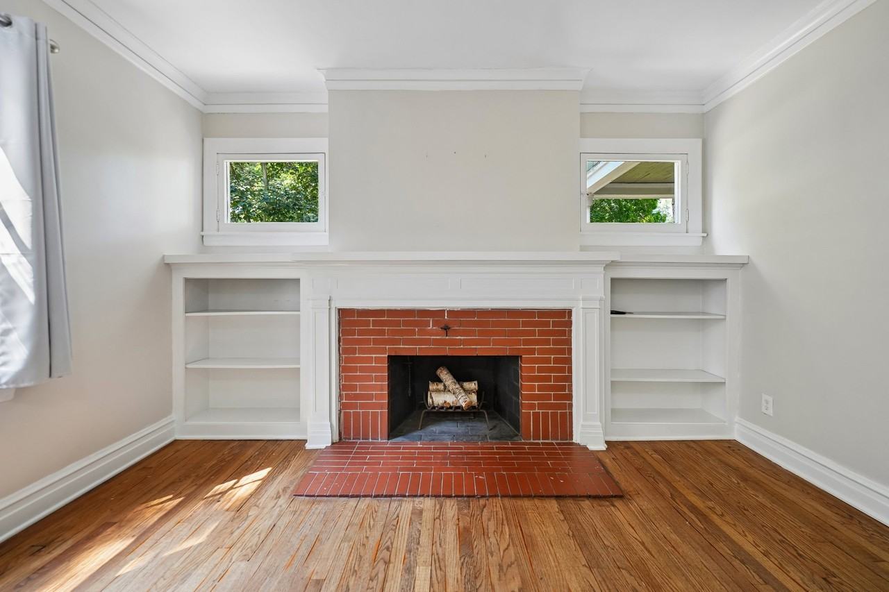 246 Maple Ave #NA - Photo 4 of 38
