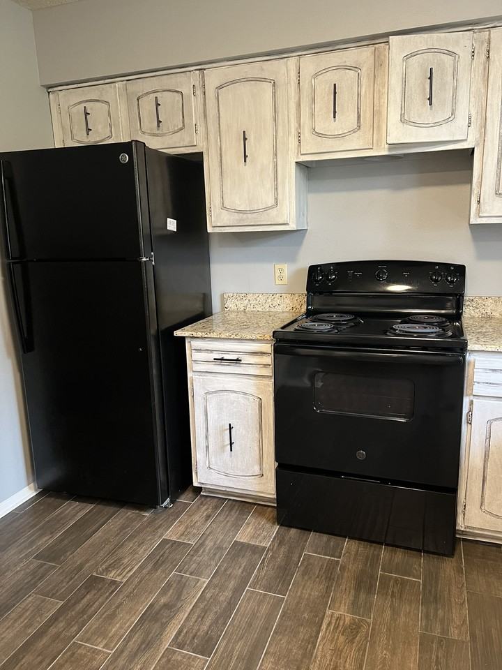 201 Audubon St #1004 - Photo 3 of 15
