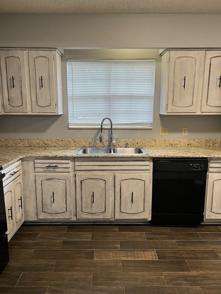 201 Audubon St #1004 - Photo 4 of 15