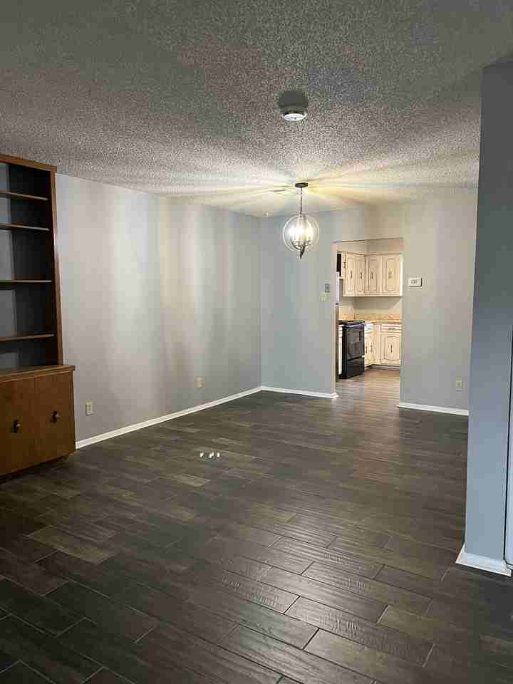 201 Audubon St #1004 - Photo 7 of 15