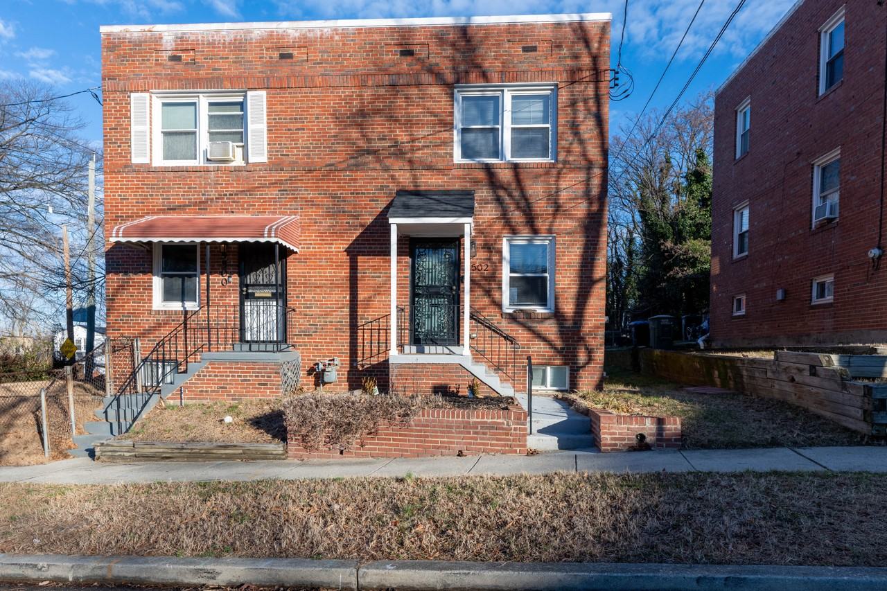 4502 Eads Pl Ne #NA - Photo 3 of 22