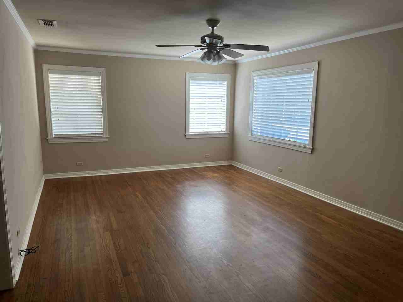 117 E 12th St #NA - Photo 7 of 19