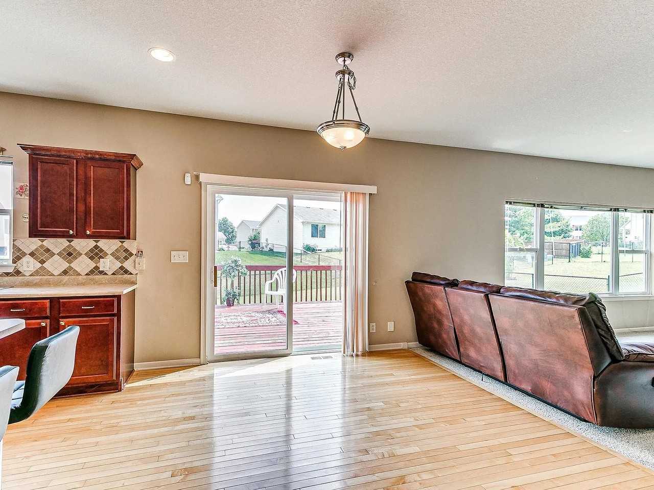 15222 Aurora Cir #NA - Photo 4 of 35