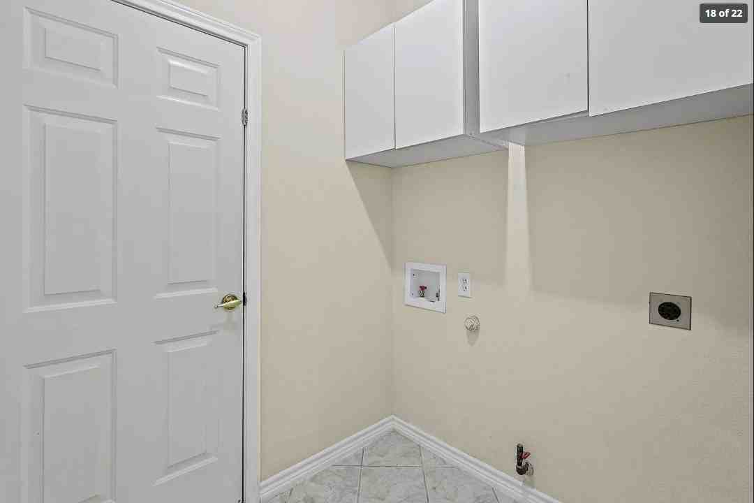 2127 Ballycastle Dr #NA - Photo 6 of 20