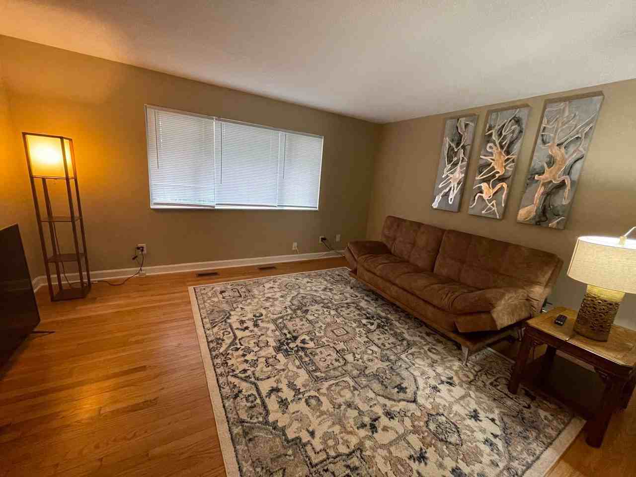 205 Sunrise Ln #C - Photo 2 of 9