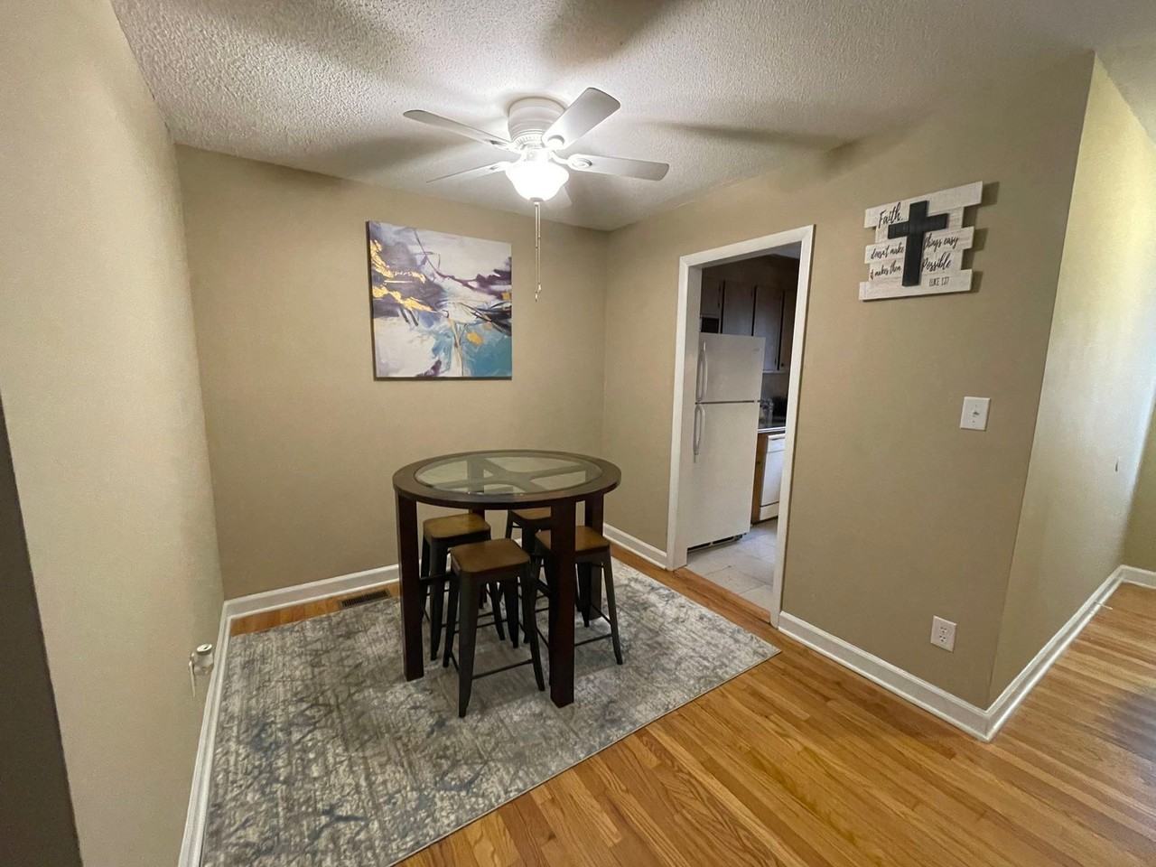205 Sunrise Ln #C - Photo 3 of 9