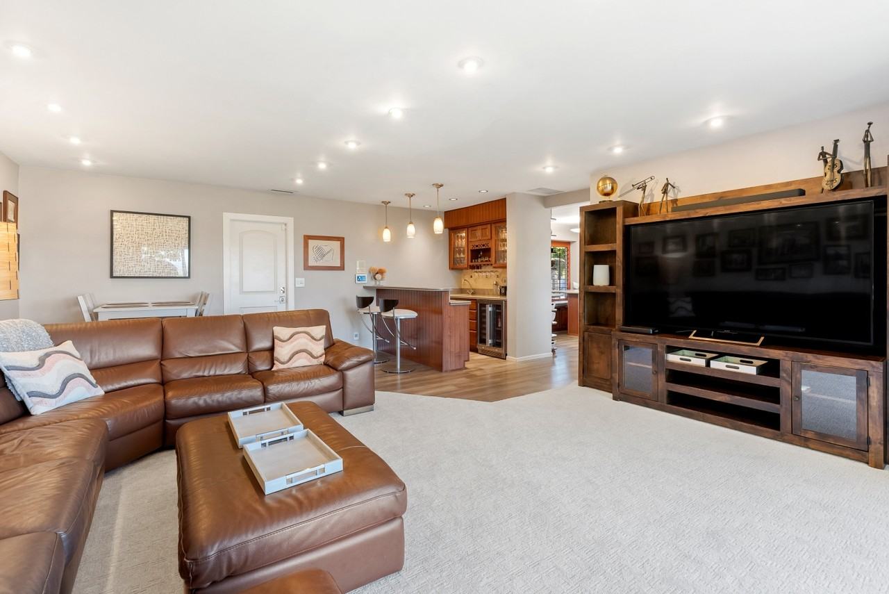 6387 Dwane Ave #NA - Photo 6 of 50