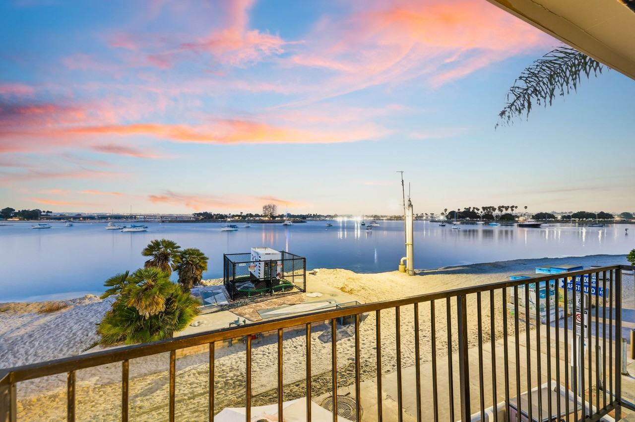 2808 Bayside Walk #D - Photo 4 of 38