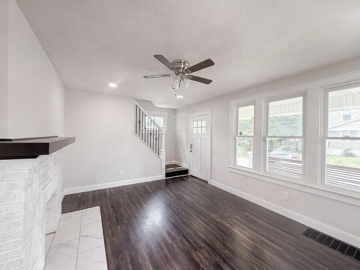 963 Stewart Avenue - Photo 3 of 9