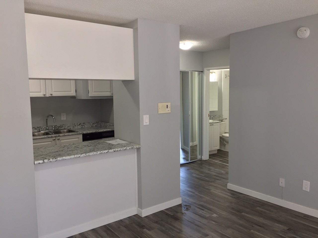 1035 Howie Avenue - Photo 3 of 7