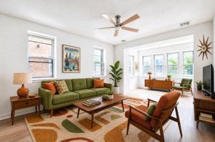 featured image of 4419 Walnut St