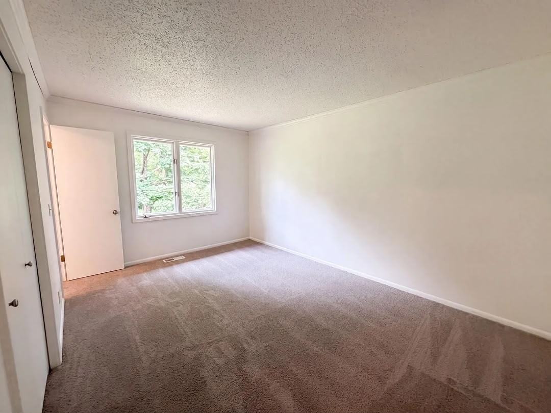 12530 30th Avenue North - Photo 2 of 12