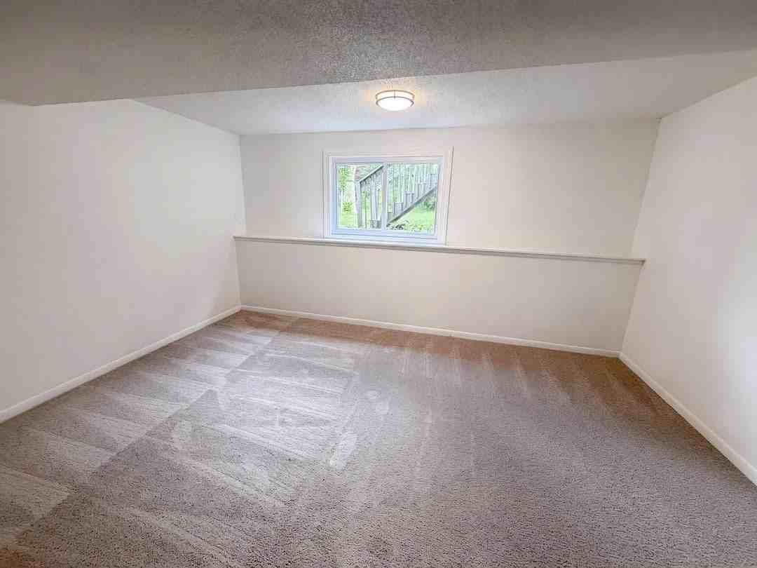 12530 30th Avenue North - Photo 3 of 12