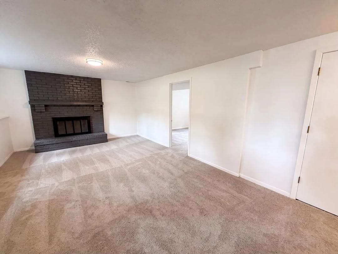 12530 30th Avenue North - Photo 4 of 12