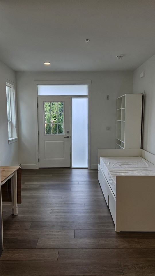 720 Robinson Street - Photo 2 of 14