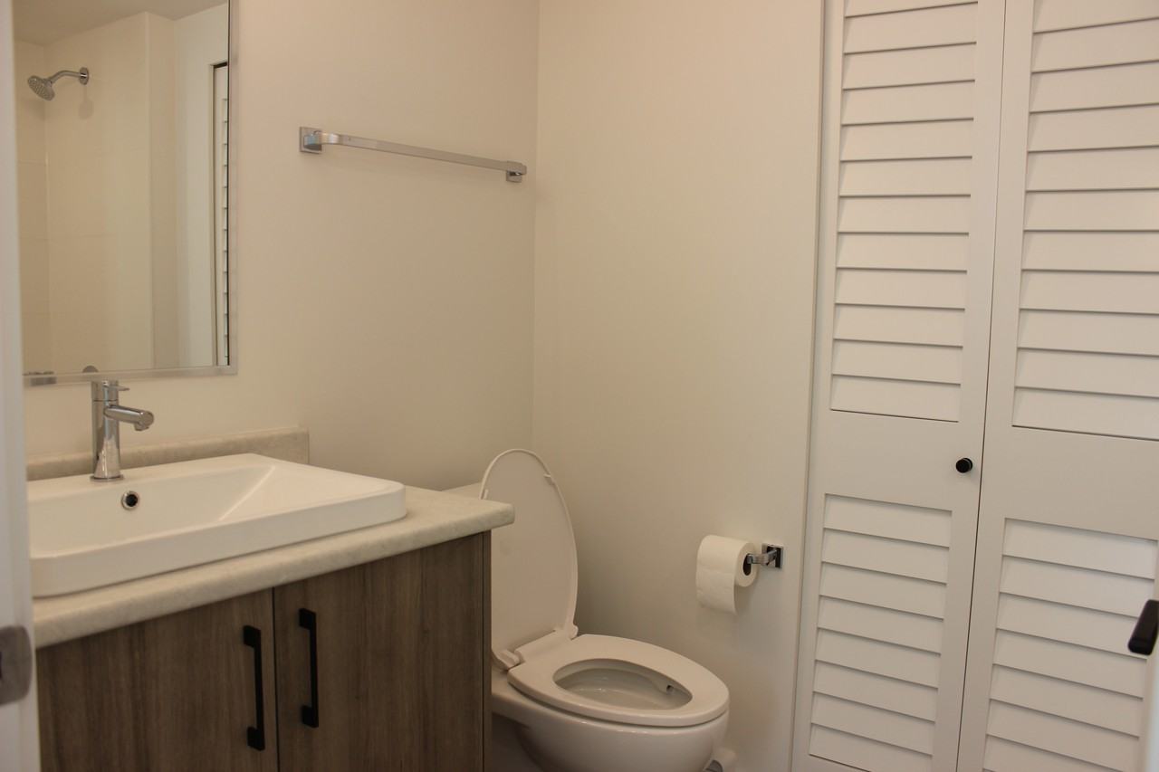 720 Robinson Street - Photo 7 of 14