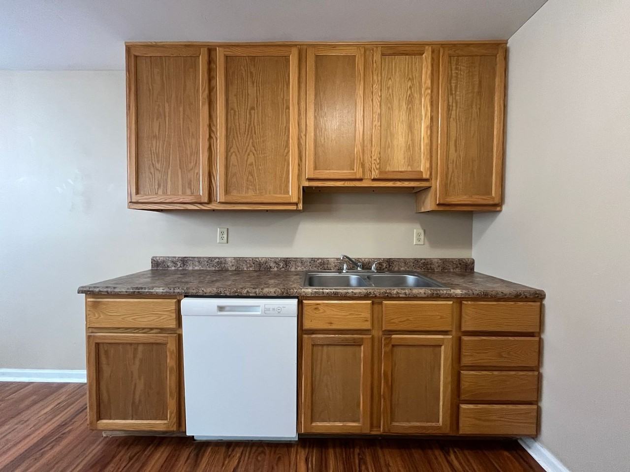 1601 E Fort Wayne St - Photo 7 of 22