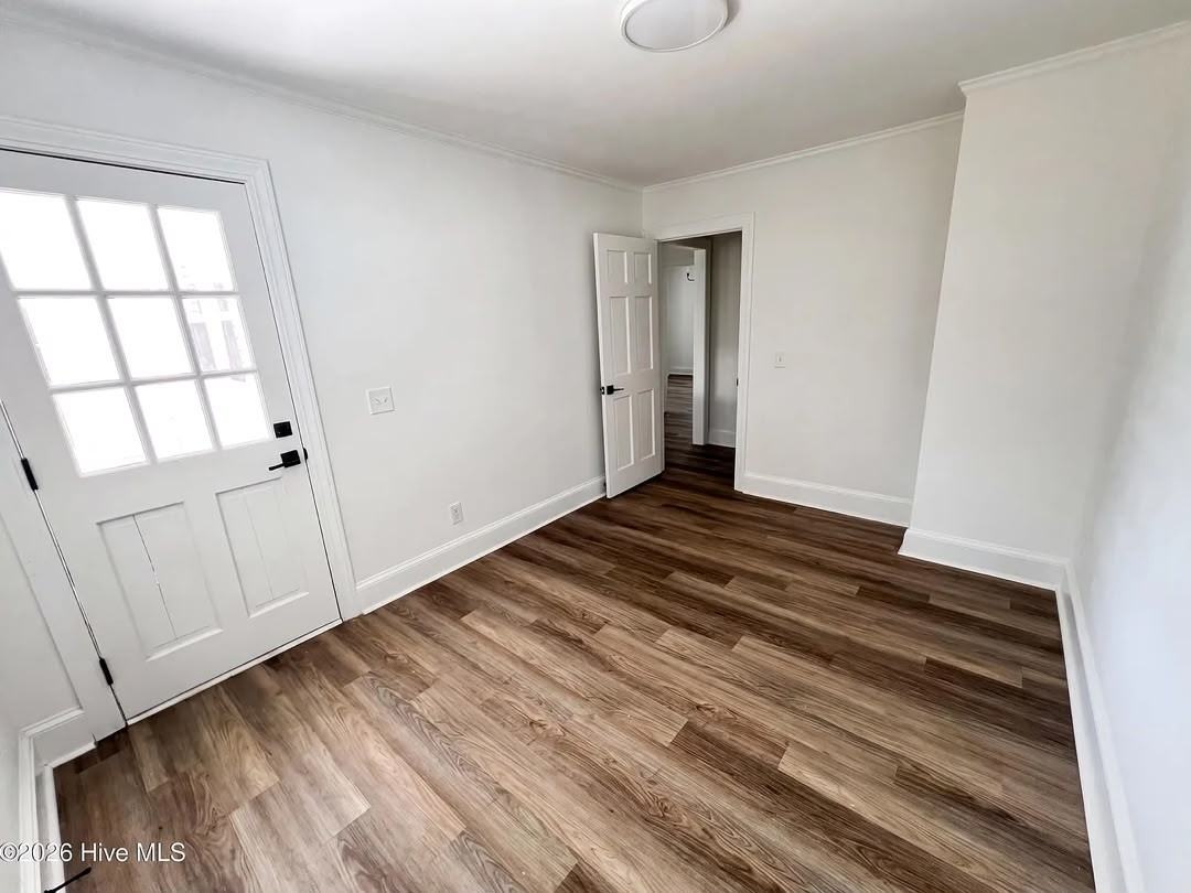 513 Greenfield Boulevard - Photo 3 of 12