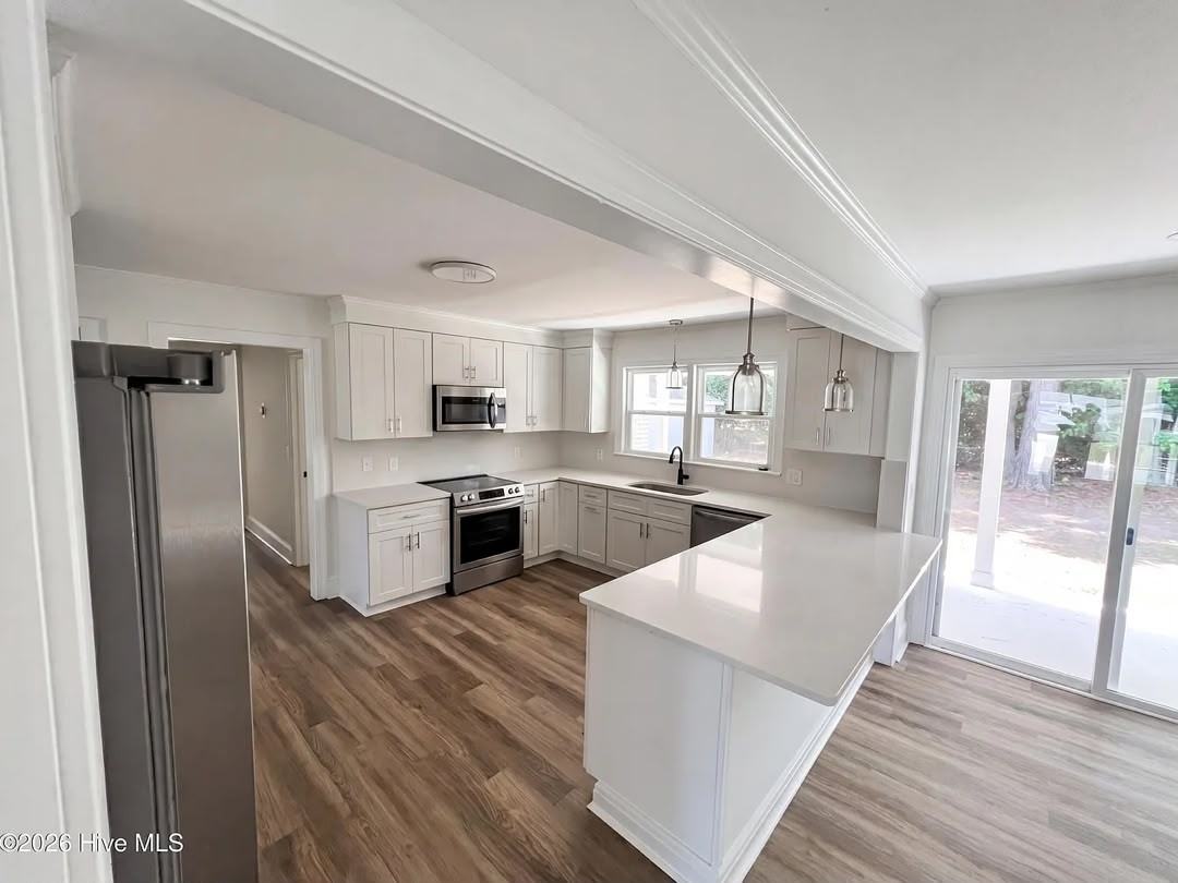513 Greenfield Boulevard - Photo 2 of 12
