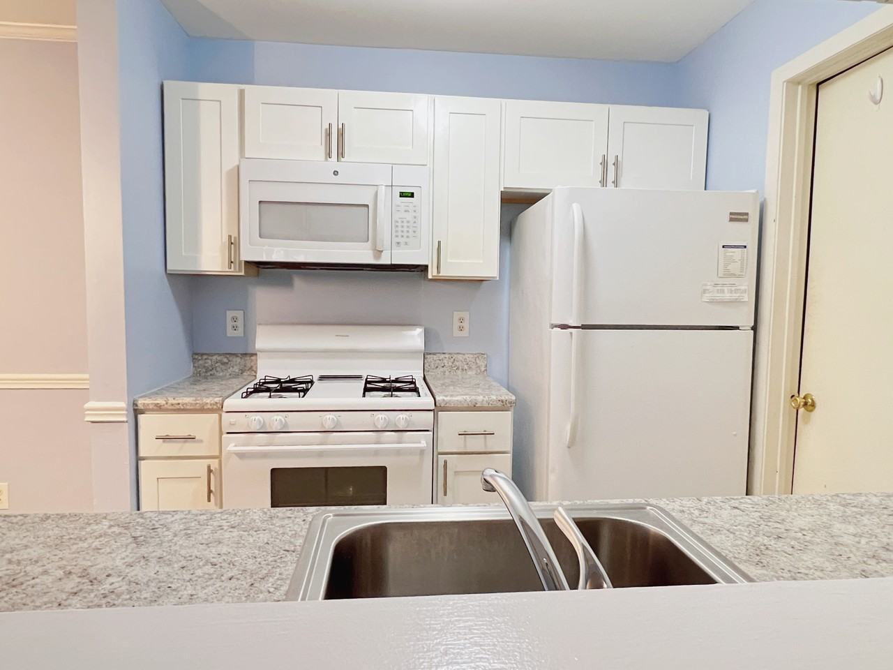 2501 Eagle Row #2501 - Photo 4 of 10