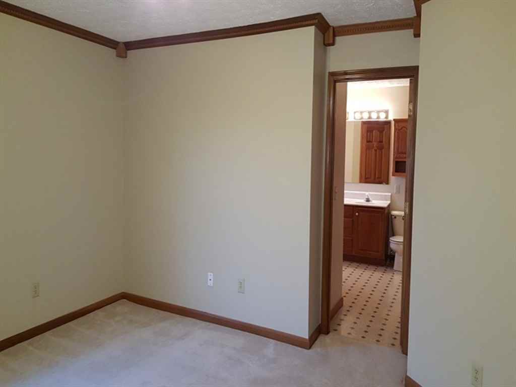 561 South Annandale Drive - Photo 6 of 15