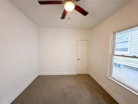 1316 East 44th Street - Photo 4 of 8