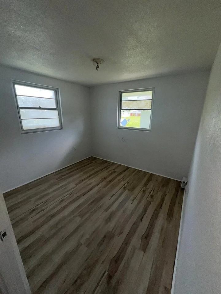 Thomasville Apartments - Photo 2 of 7