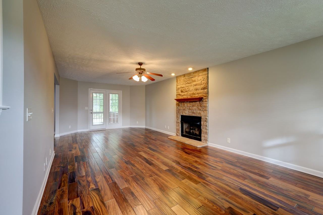 791 Colin Ct - Photo 5 of 48