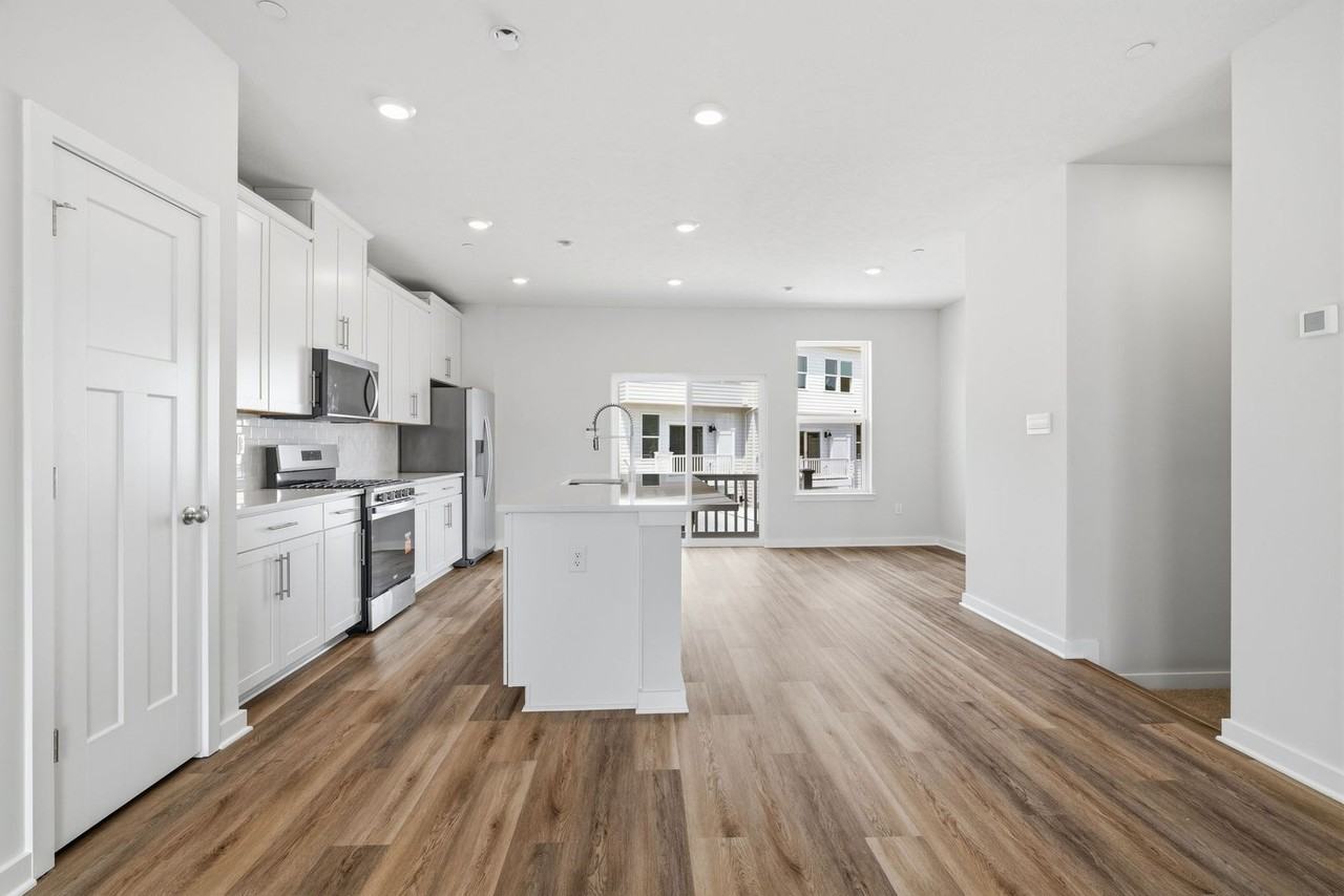 520 Cooper St - Photo 3 of 34