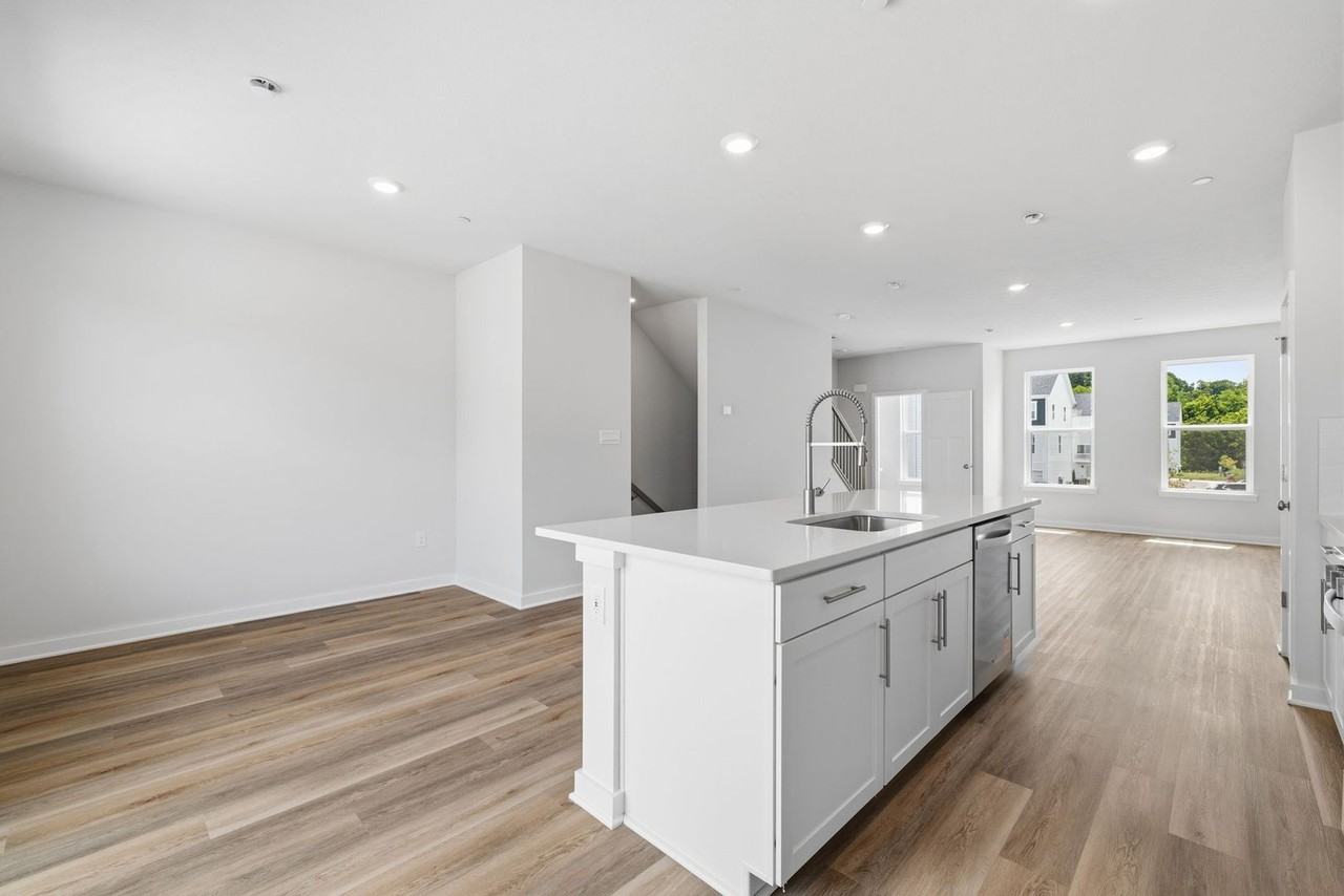 520 Cooper St - Photo 5 of 34