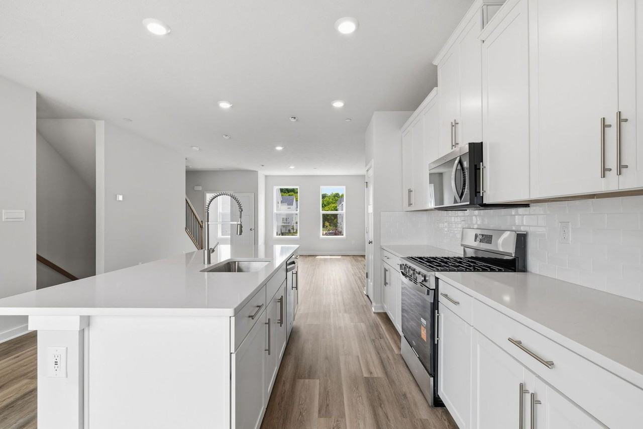 520 Cooper St - Photo 6 of 34