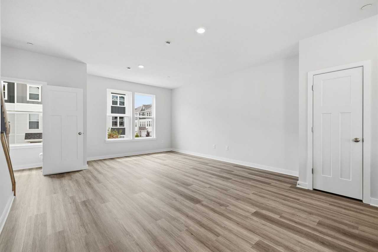 520 Cooper St - Photo 7 of 34