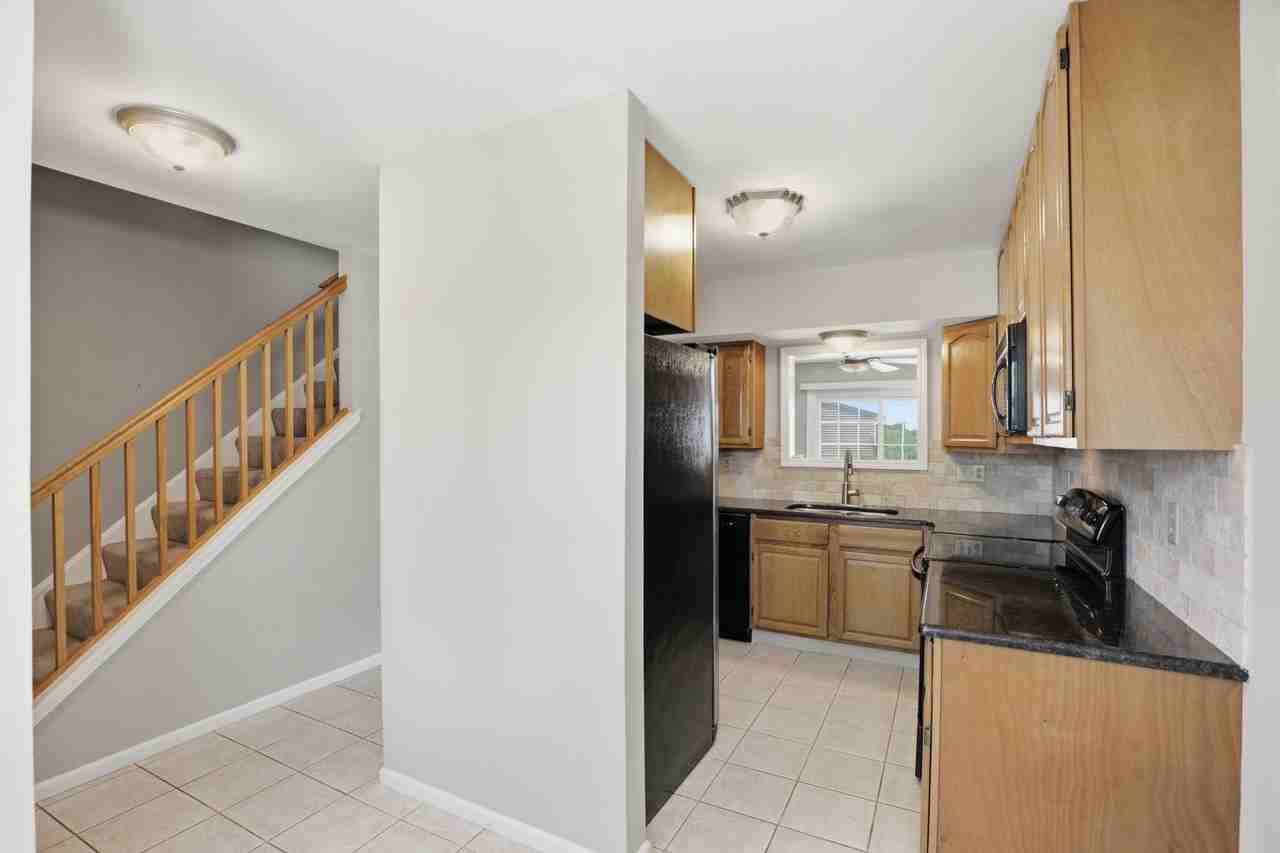 106 Spring Ridge Ct - Photo 4 of 47