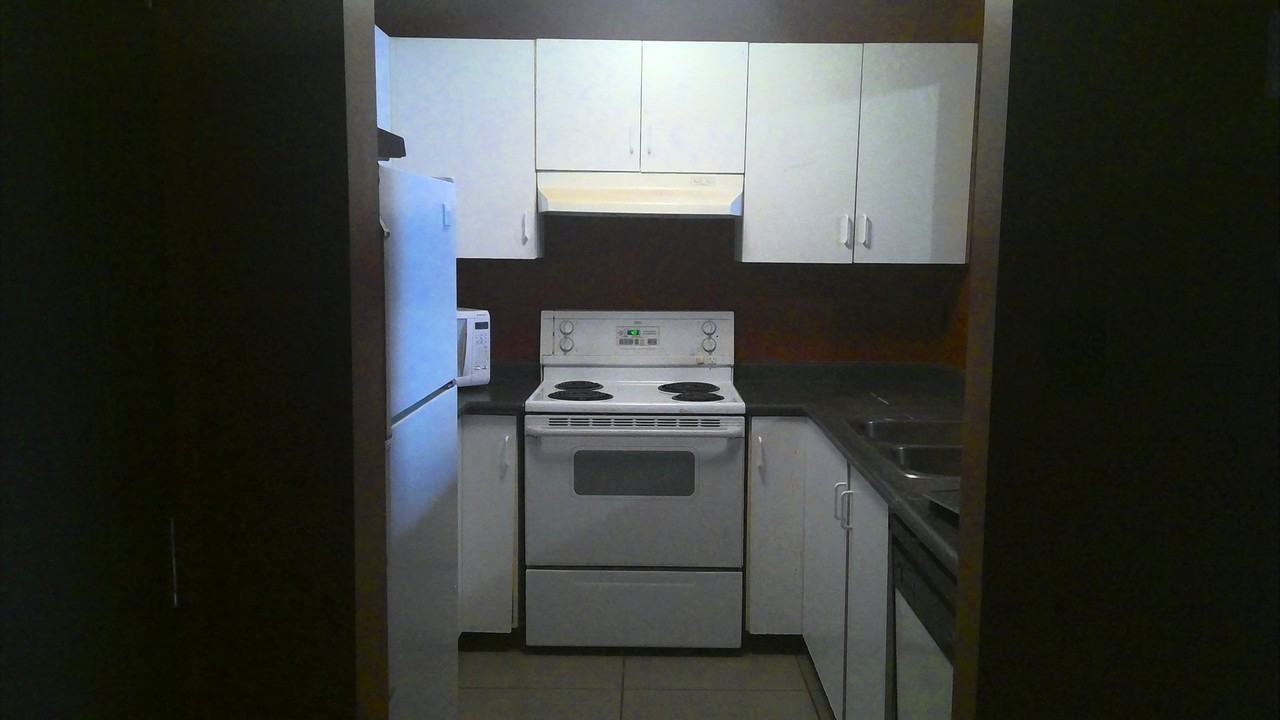 3000 Sandwich St - Photo 4 of 5