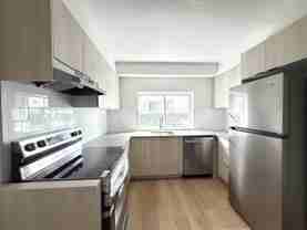 748 Rue Galt - Photo 1 of 1