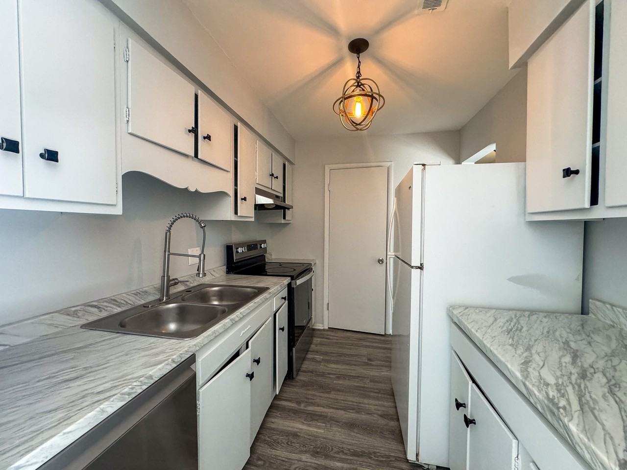 1287 Schaub Drive - 1Apt E #1 - Photo 7 of 19