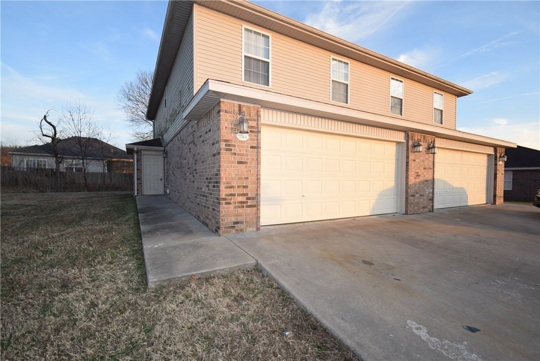1154 Homestead Loop #A - Photo 2 of 20