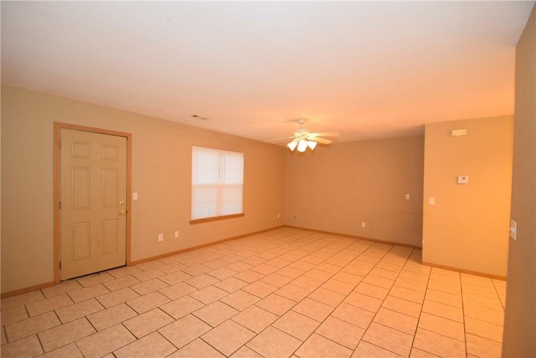 1154 Homestead Loop #A - Photo 3 of 20