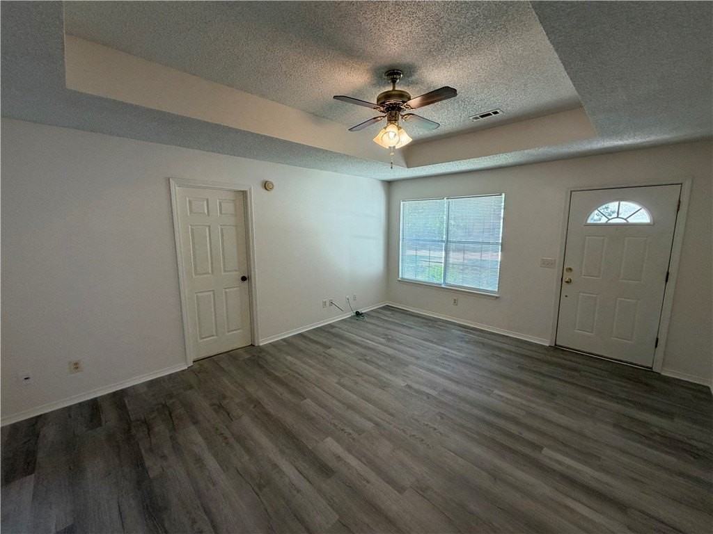 1272 N Tradition Ave - Photo 2 of 21