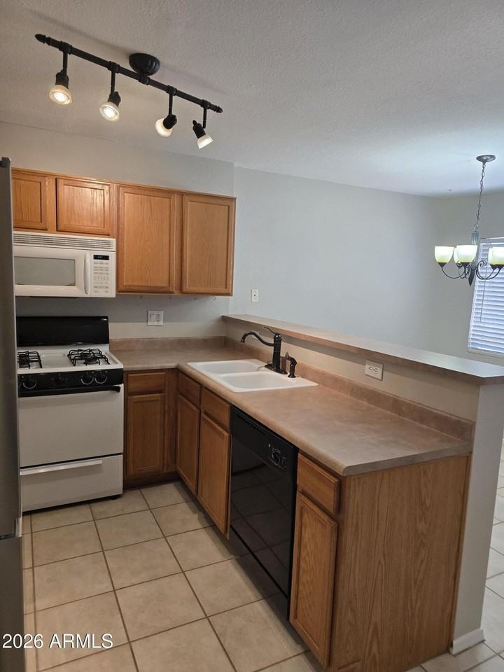125 S 56th St #41 - Photo 6 of 14
