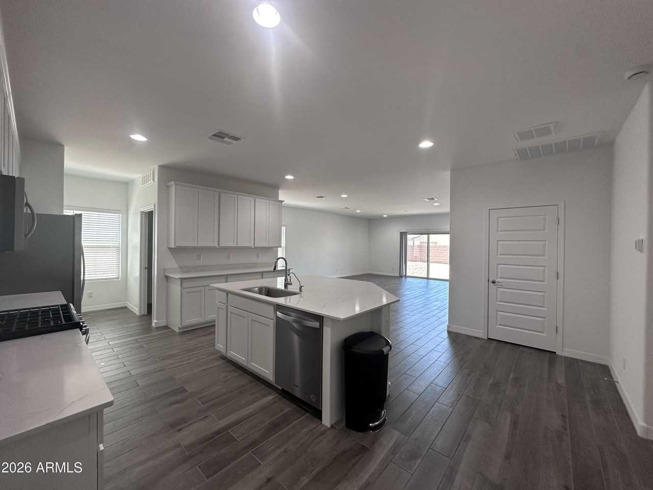 5497 W Summer View Dr - Photo 4 of 8