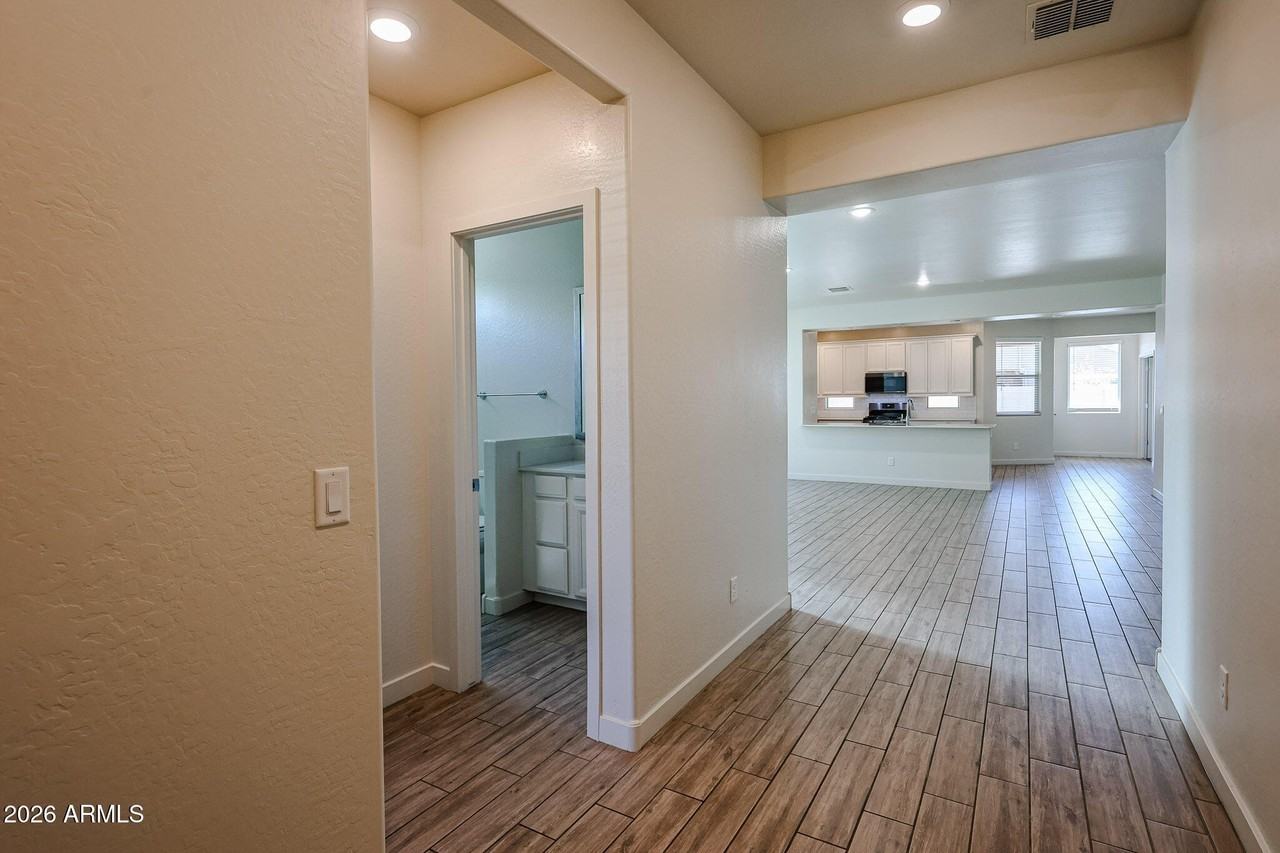 16739 W Sand Hills Rd - Photo 5 of 46